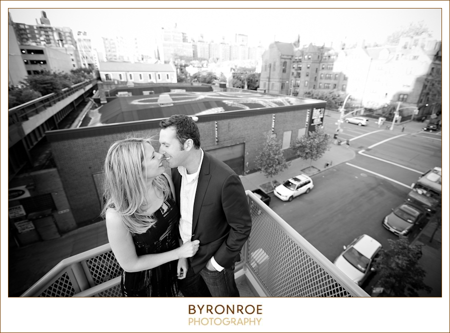 nyc-highline-wedding-engagement-photography-newyork-anderseliza-byronroephotography-23