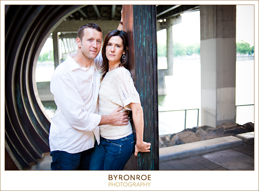 portland-oregon-waterfront-pre-wedding-engagement-photography-caseydamon-15